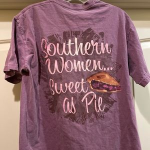 Fun tee. Southern Living brand. Size medium